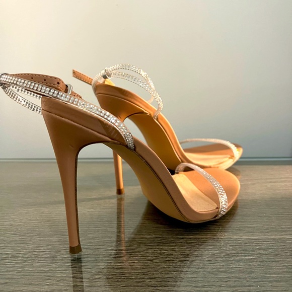 Heels Madden Girl 8.5 - Picture 1 of 4